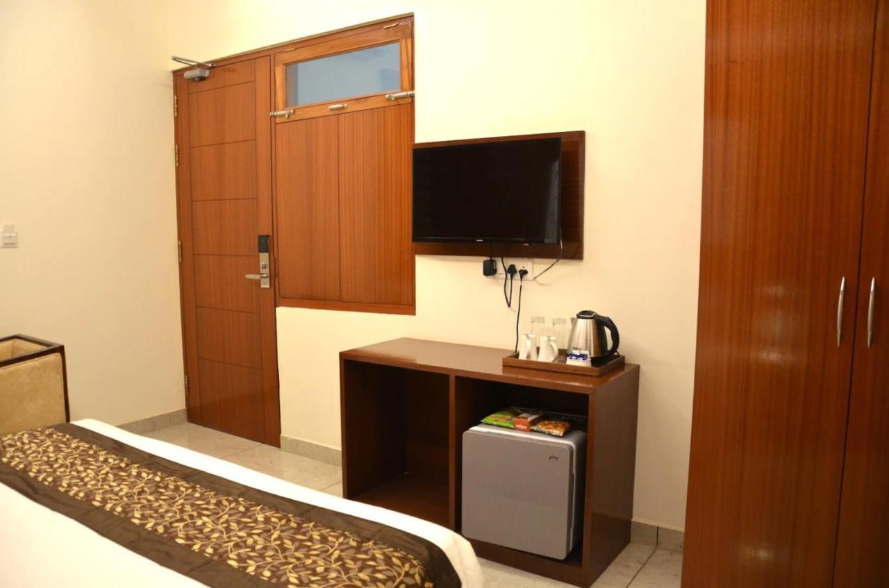 Fabhotel Roselle Inn Lucknow Exterior photo