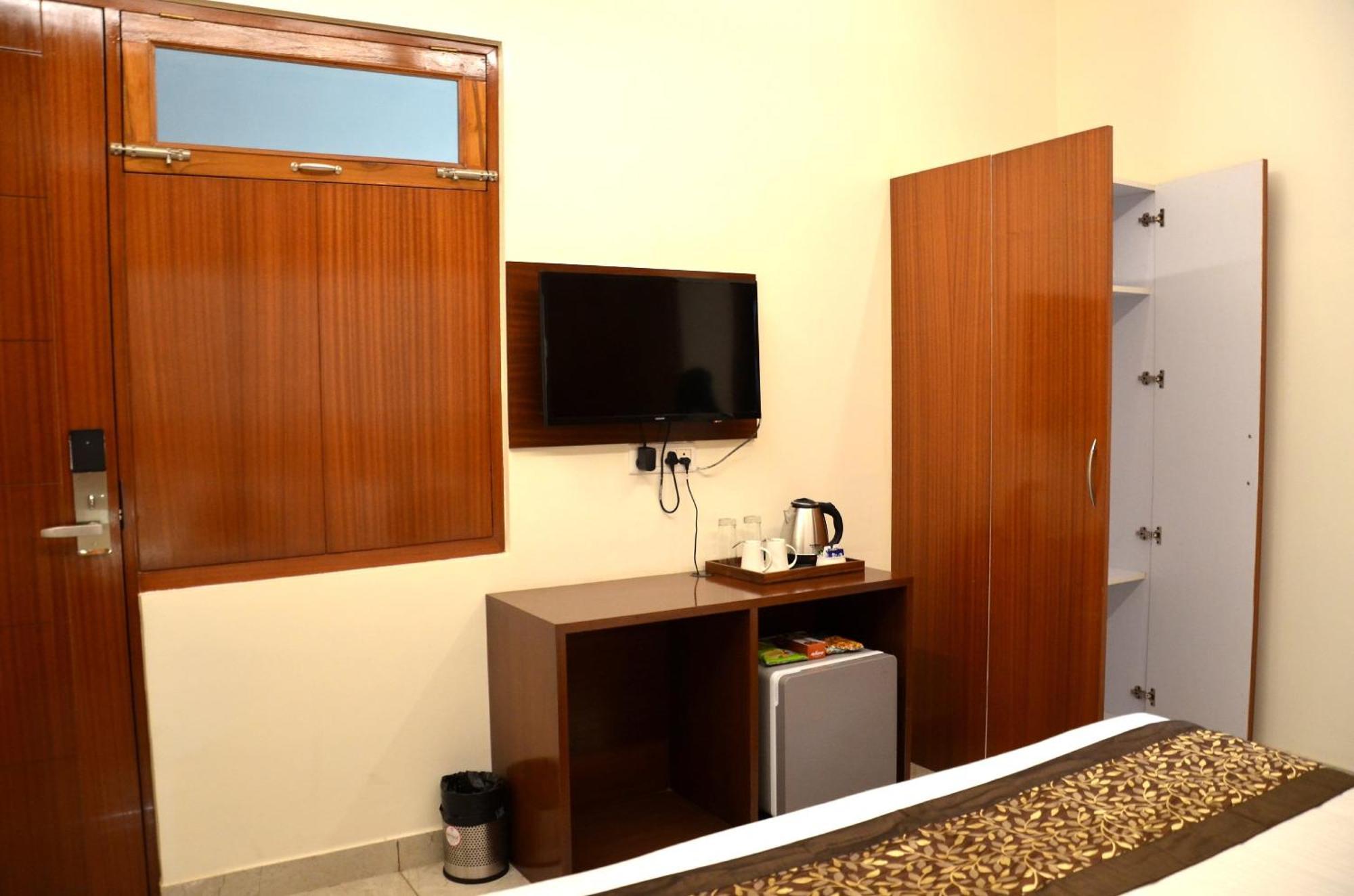 Fabhotel Roselle Inn Lucknow Exterior photo